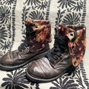 Dr Martens Floral boots